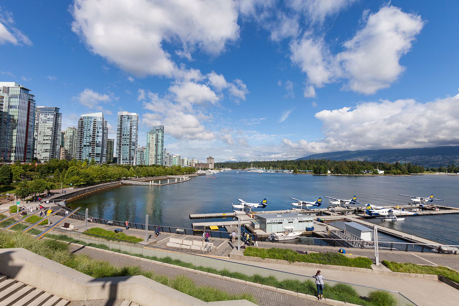 EC Vancouver 30+ English School