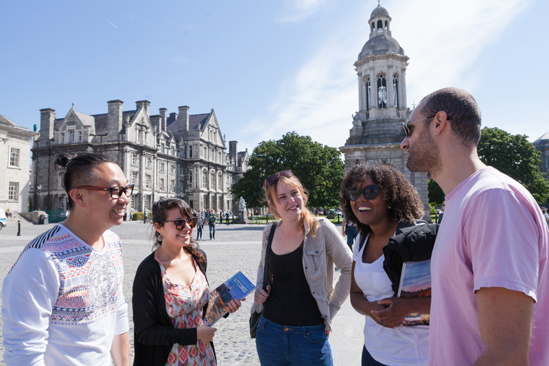 Visiting Dublin with new friends, EC students in Dublin