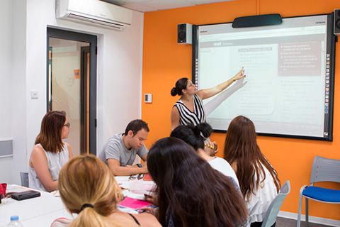 English Lesson in progress at EC English School