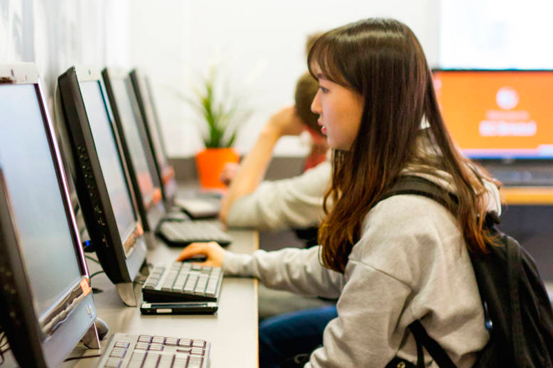 Girl learning English in Bristol at EC