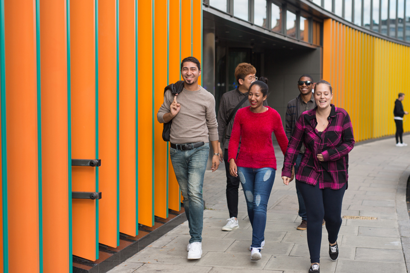 IELTS in London for English Students  heading to their English class.